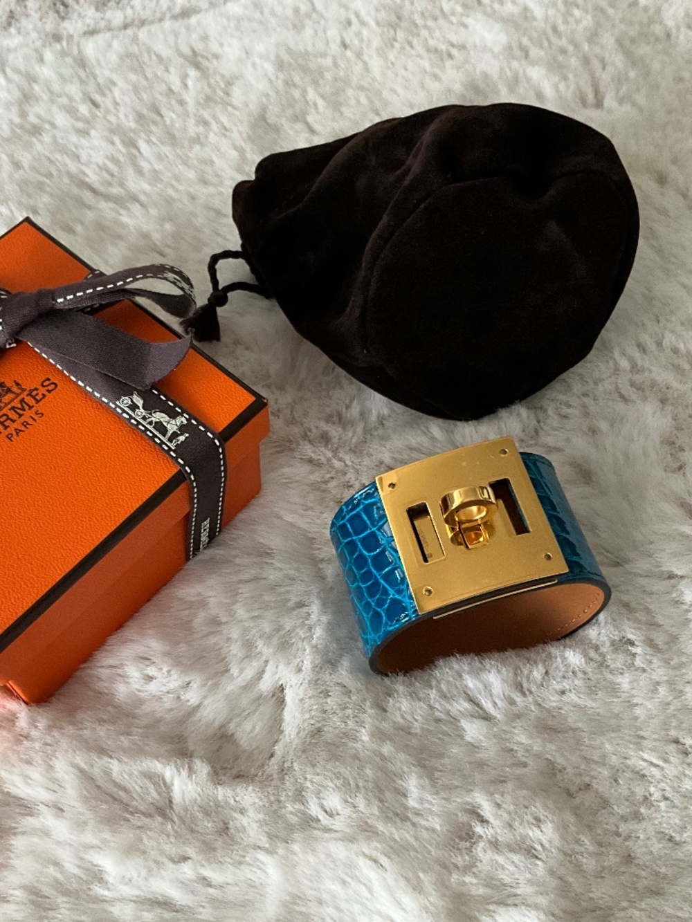 Hermes Kelly Dog Bracelet Shiny Croco Alligator Blue Izmir Gold Hardware Cites